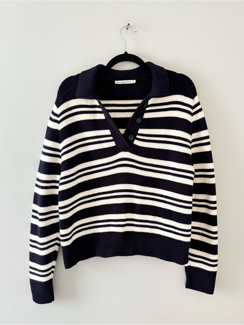 Abercrombie & Fitch Striped Notch Neck Pullover Sweater Ribbed Trim Boxy Fit
